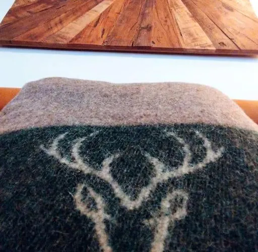 Celerina Retreat - Year Round Adventure Hub Апартаменты Челерина